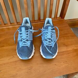 Women's On Cloudswift Blue Athletic Shoes